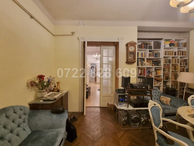 Eroilor  Apartament 4 camere 150mp + curte