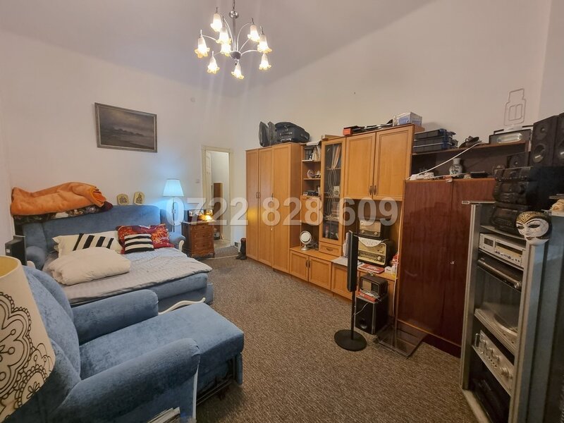 Eroilor  Apartament 4 camere 150mp + curte